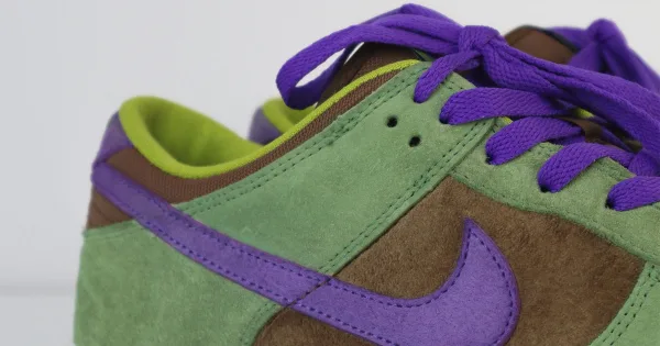 Sneakers Coloring Reborn